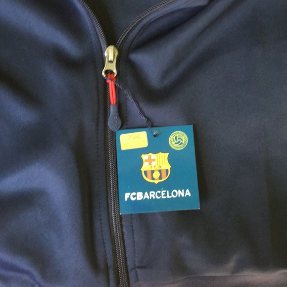 Jacket - Picture 2 of 5